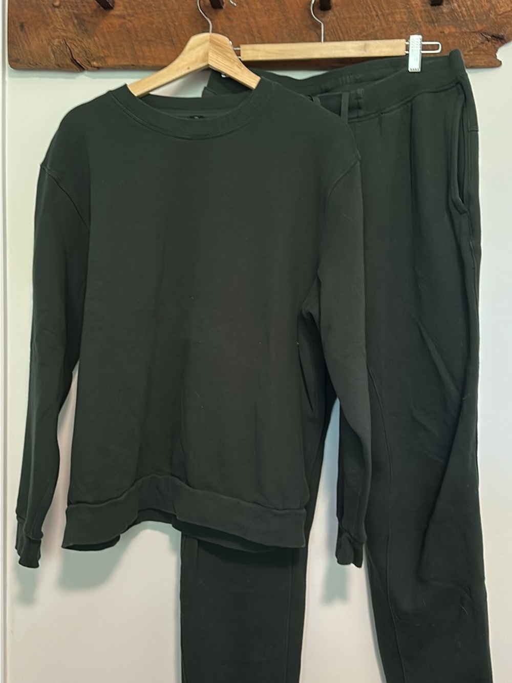 Men Lululemon Sweatsuit